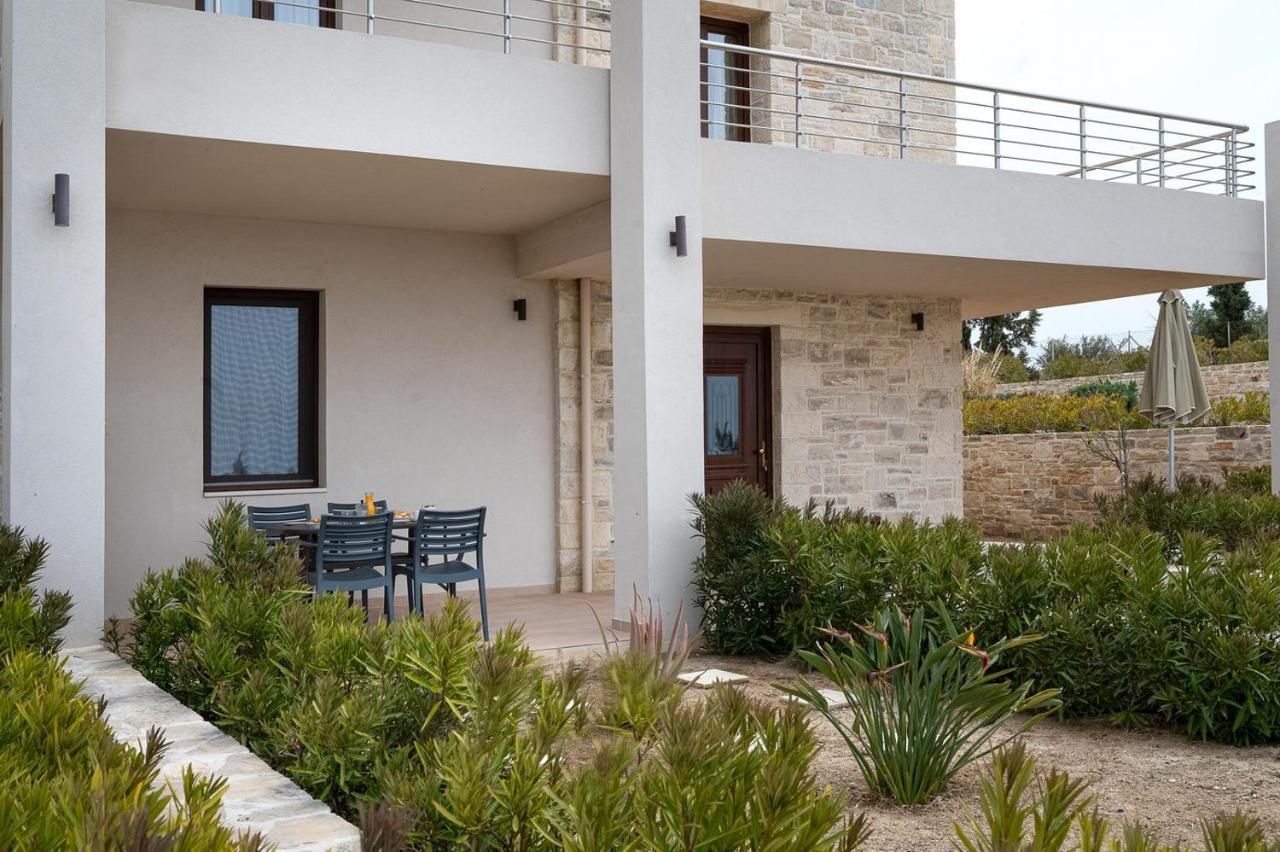 Orelia Cretan Deluxe Apartments กามิลารี ภายนอก รูปภาพ
