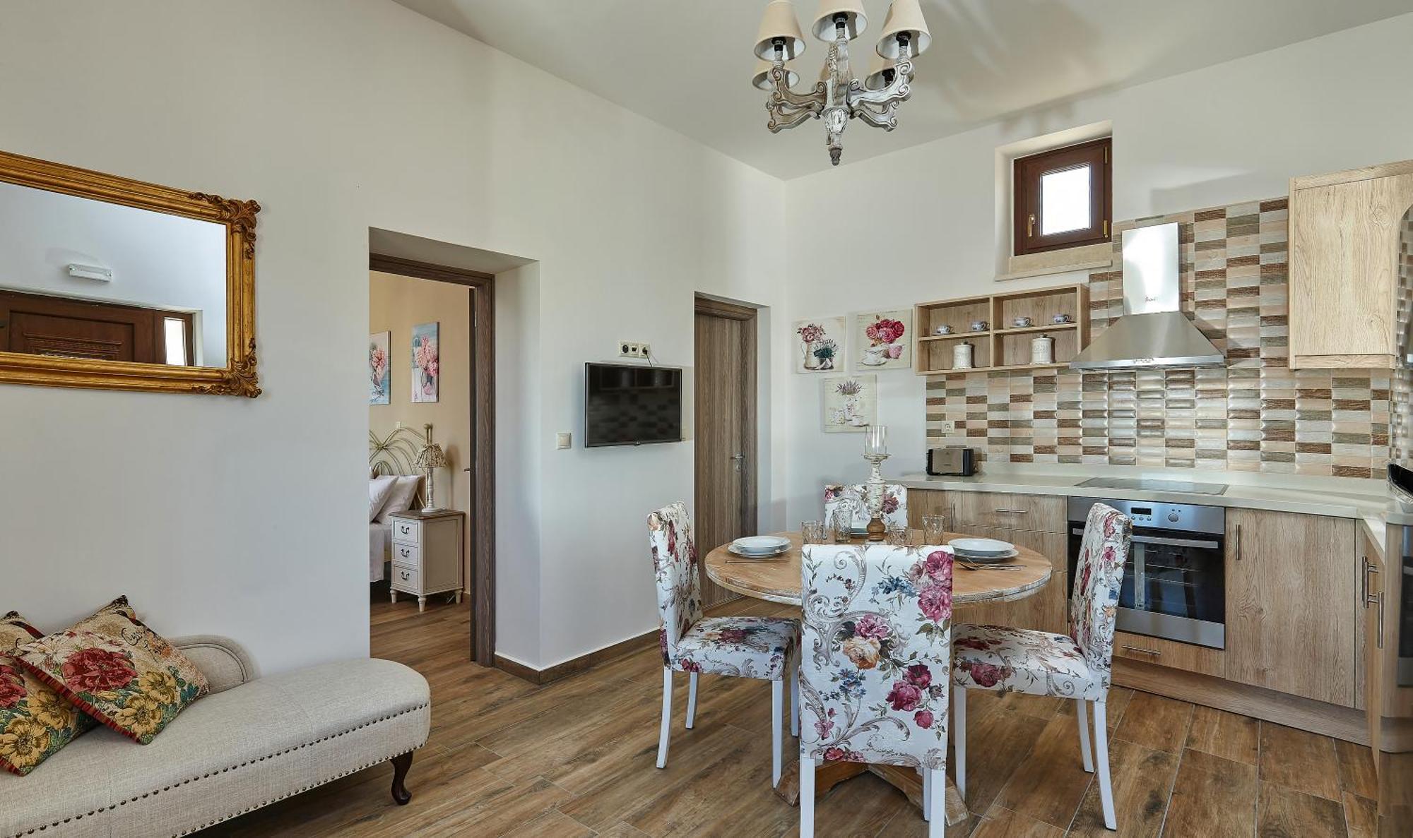 Orelia Cretan Deluxe Apartments กามิลารี ภายนอก รูปภาพ