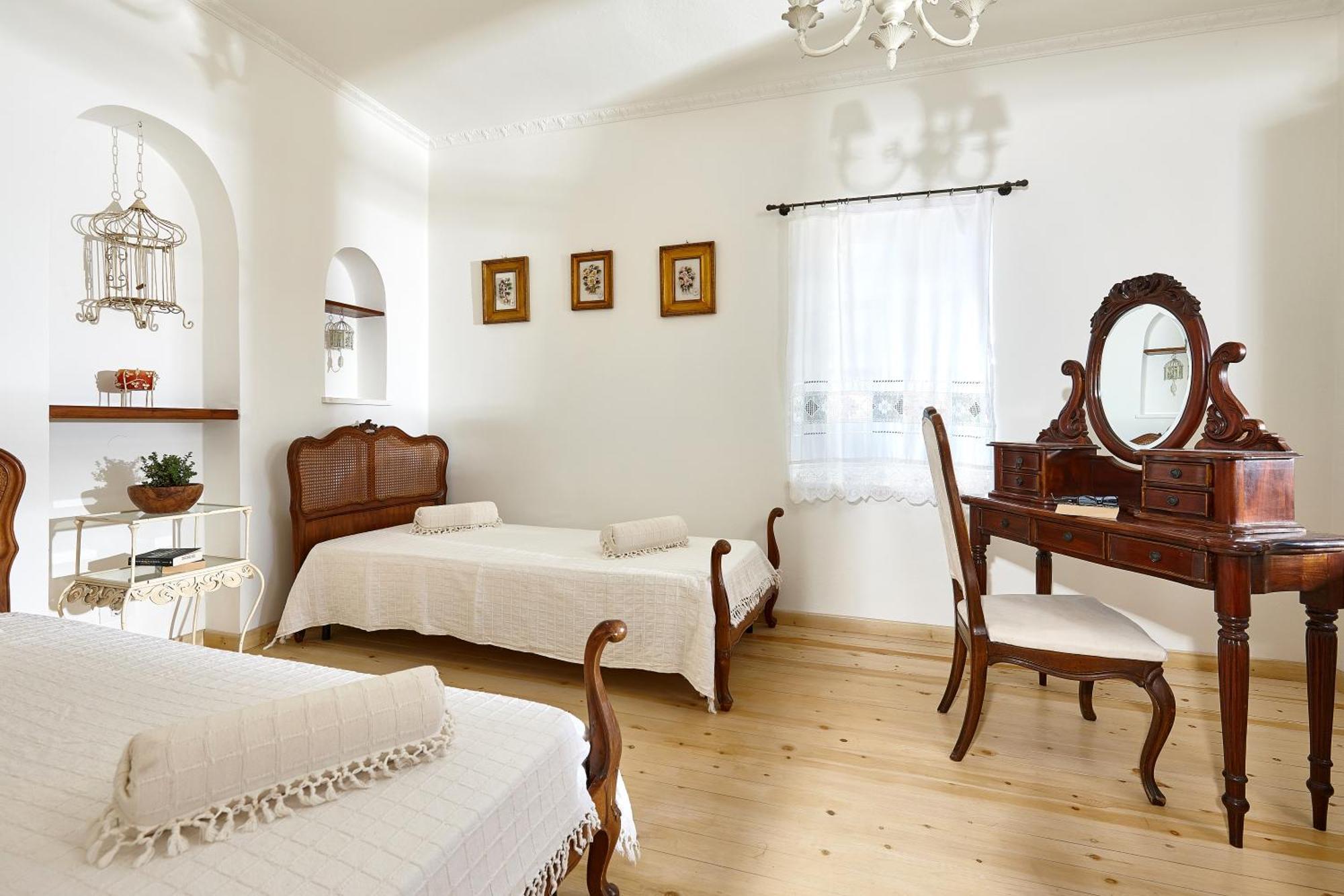 Orelia Cretan Deluxe Apartments กามิลารี ภายนอก รูปภาพ
