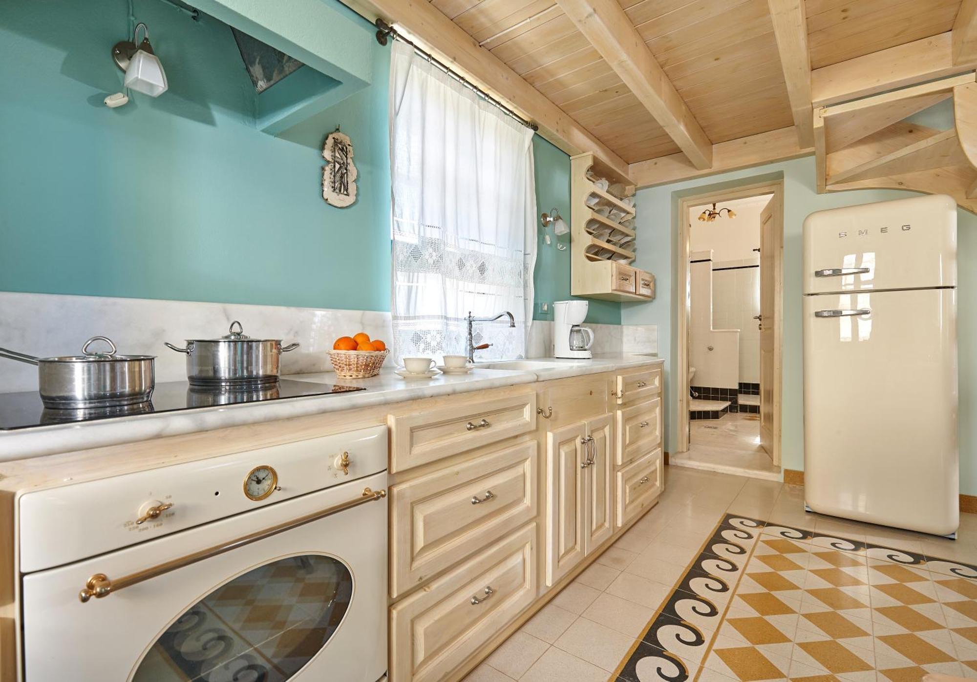 Orelia Cretan Deluxe Apartments กามิลารี ภายนอก รูปภาพ
