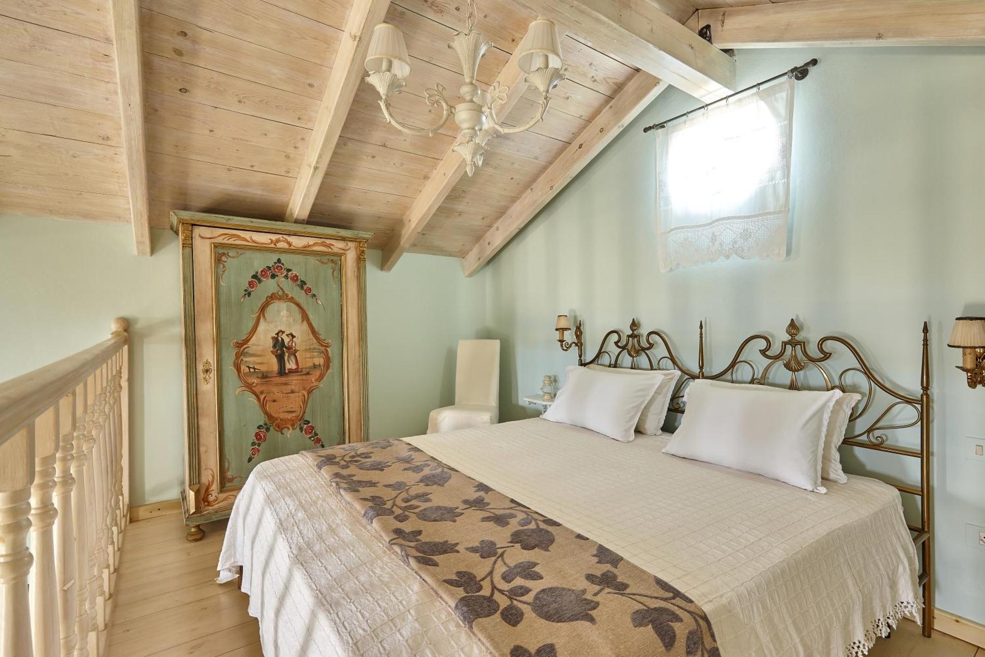Orelia Cretan Deluxe Apartments กามิลารี ภายนอก รูปภาพ