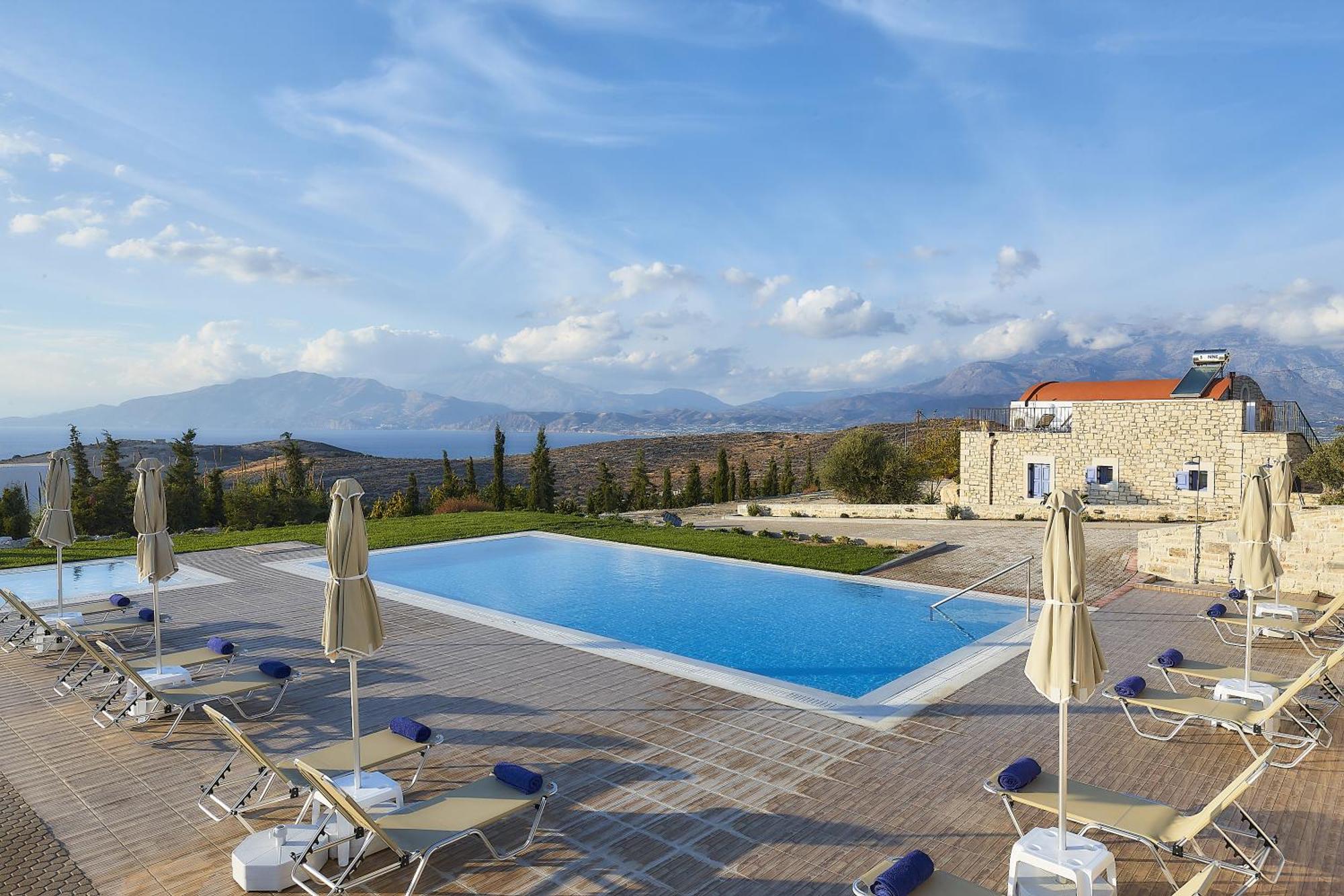 Orelia Cretan Deluxe Apartments กามิลารี ภายนอก รูปภาพ