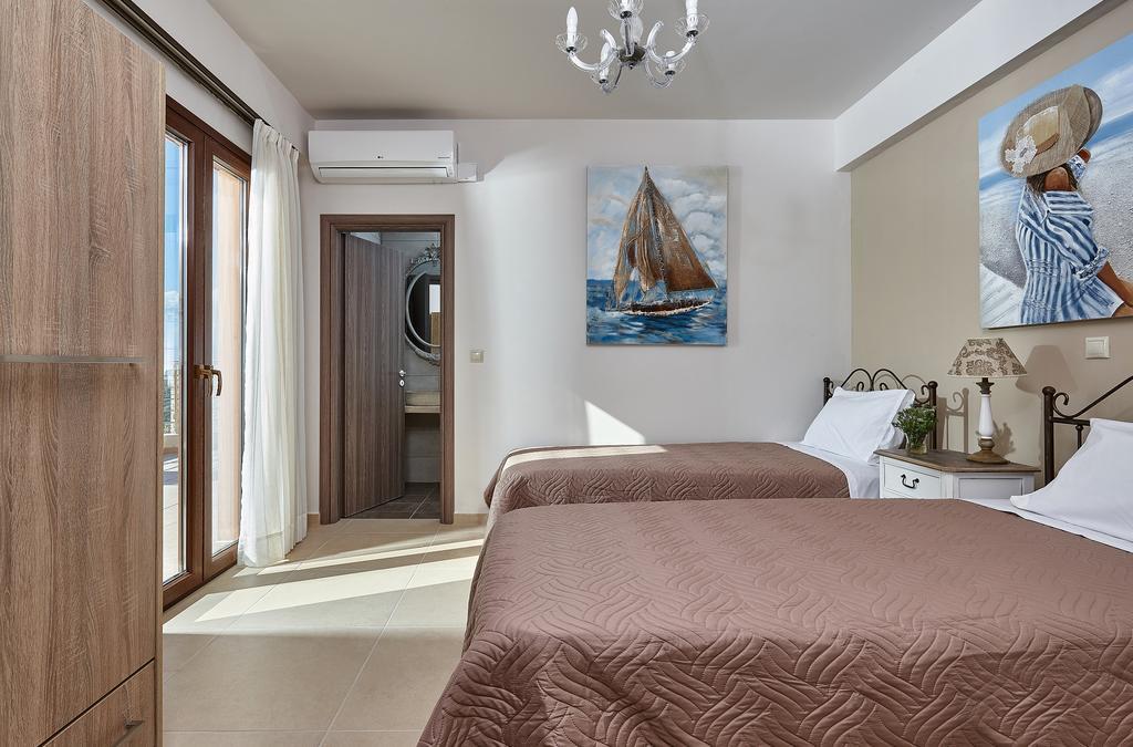 Orelia Cretan Deluxe Apartments กามิลารี ภายนอก รูปภาพ