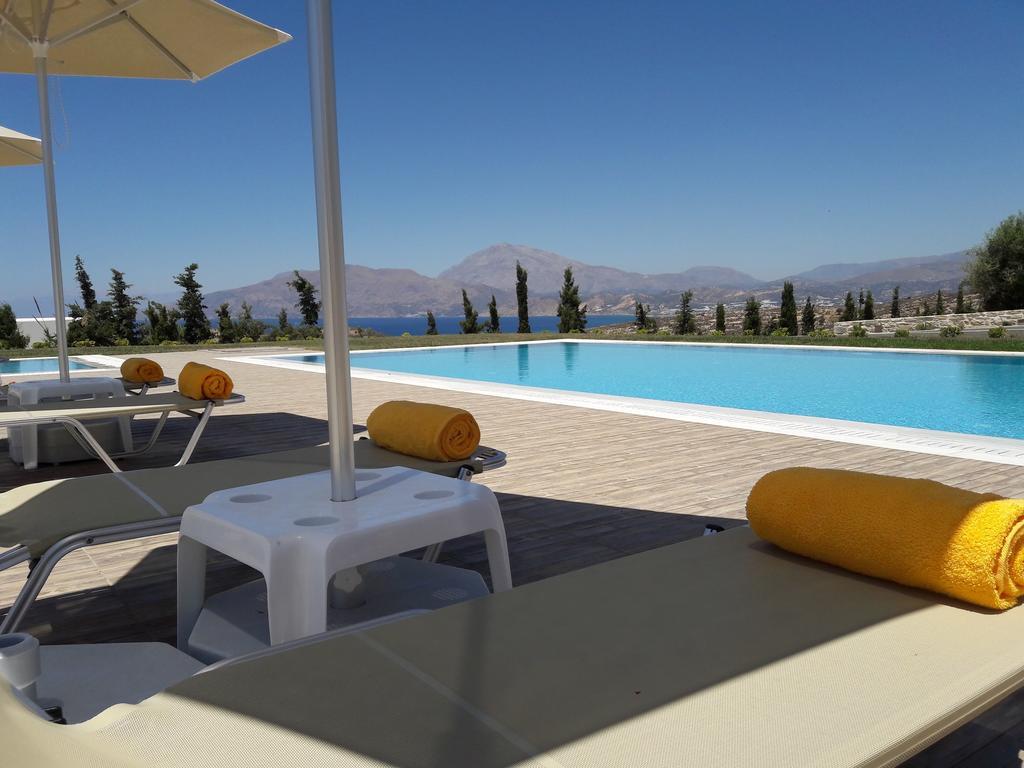 Orelia Cretan Deluxe Apartments กามิลารี ภายนอก รูปภาพ