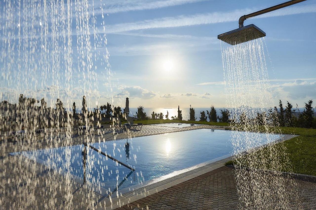 Orelia Cretan Deluxe Apartments กามิลารี ภายนอก รูปภาพ